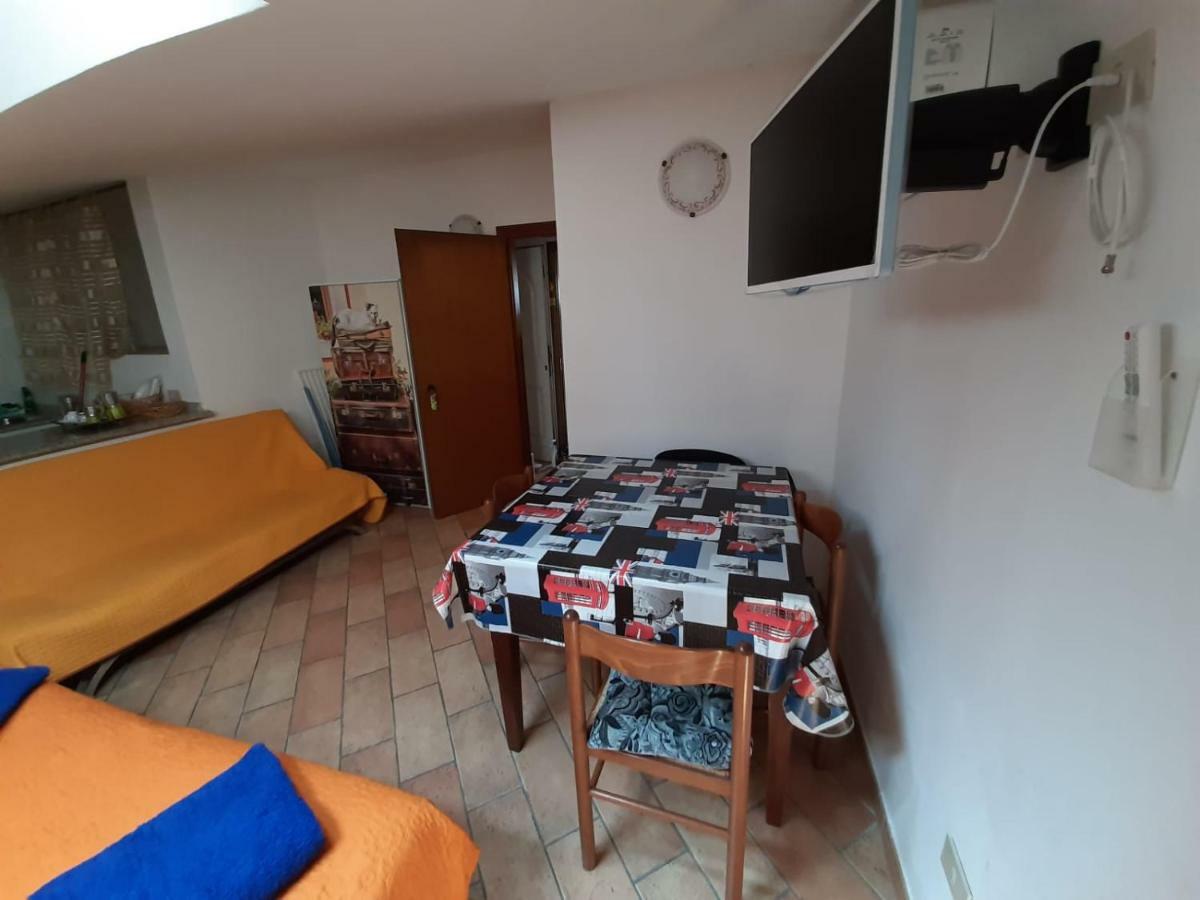 Il Gabbiano Apartment Viareggio Ngoại thất bức ảnh